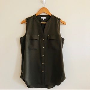 Sleeveless blouse